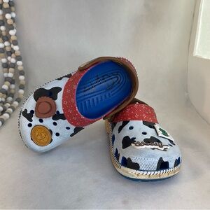 CROCS TOY STORY SHERIFF WOODY CLASSIC CLOG Size J 1